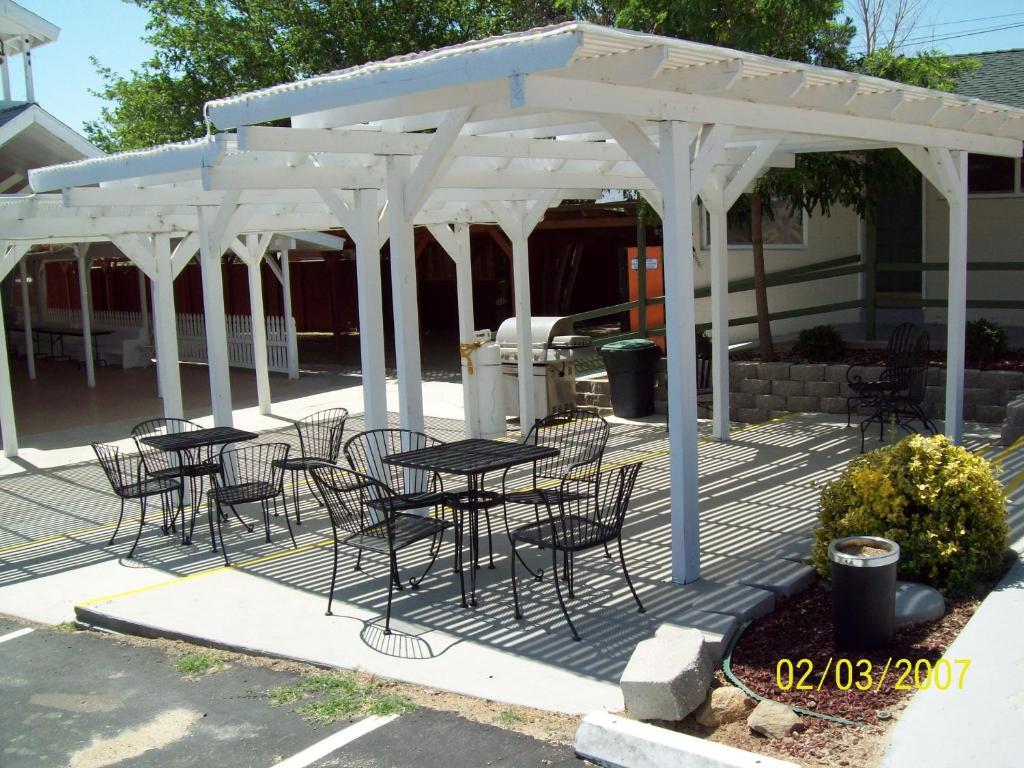 Lakeshore Lodge Wofford Heights Exterior photo