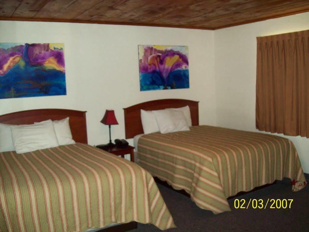 Lakeshore Lodge Wofford Heights Exterior photo
